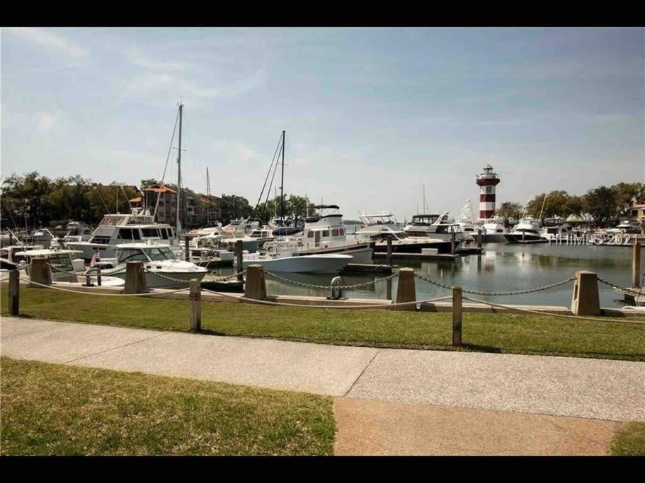 New Pics! Harbour Town 3Br/3Ba - Pool Access - Book Now Villa Hilton Head Island Bagian luar foto