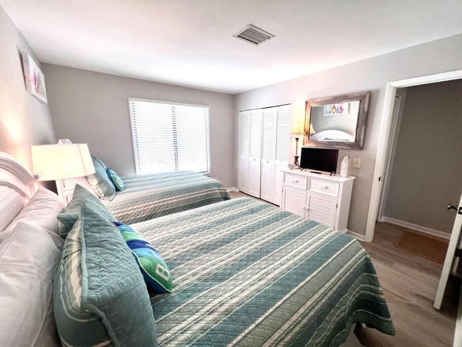 New Pics! Harbour Town 3Br/3Ba - Pool Access - Book Now Villa Hilton Head Island Bagian luar foto